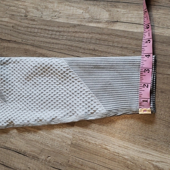 LADIES SPORTS ZIPPER FRONT CROPPED JACKET AND LEGGINGS Sz LARGE - Picture 12 of 15